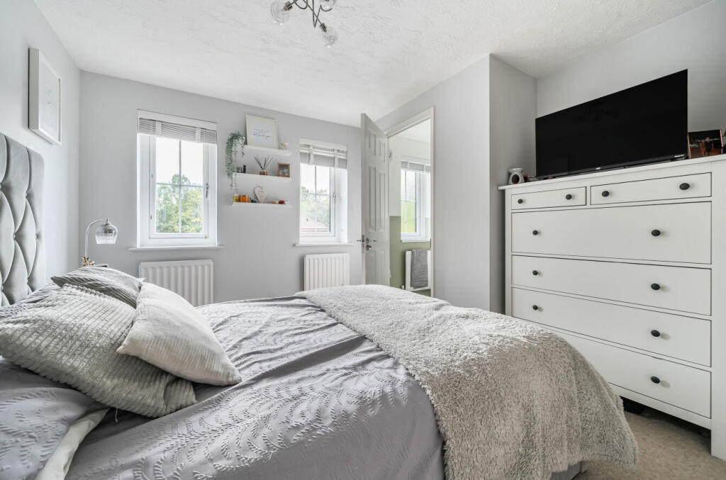 1341320-10-68a4a7...