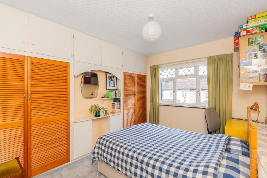 1F7A0HD - Bedroom F.jpg
