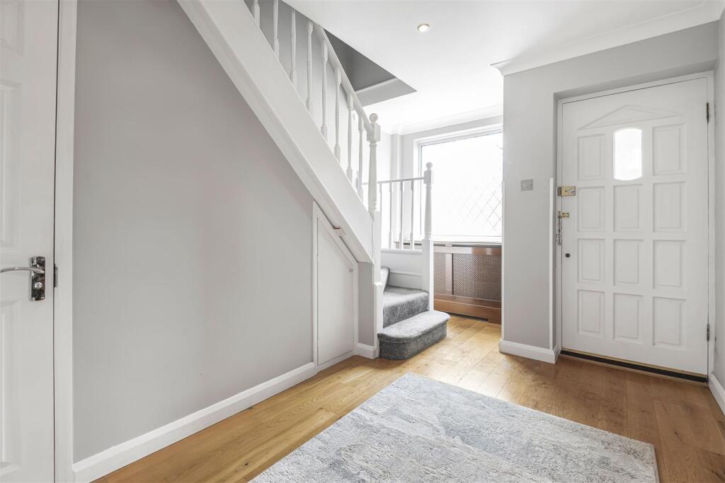 ENTRANCE HALL