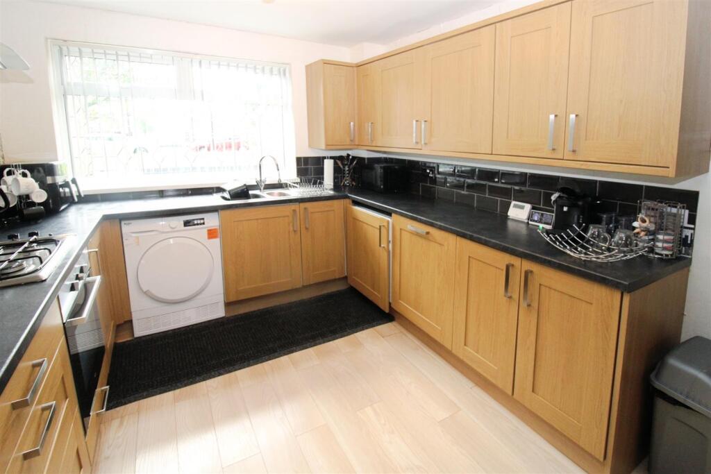 Fitted Dining Kitchen