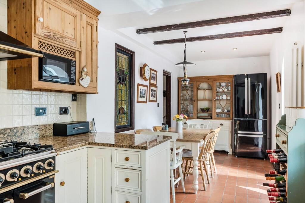 Kitchen / Breakfast Room