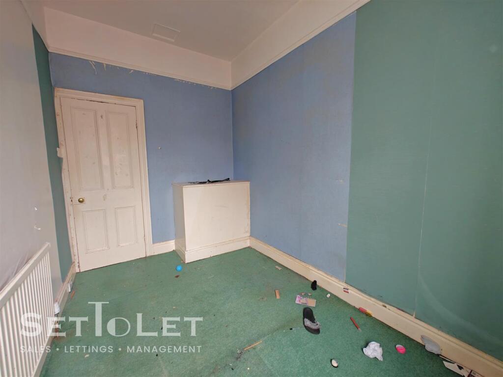 WhatsApp Image 2025-04-18 at 12.56.06 (7).jpeg