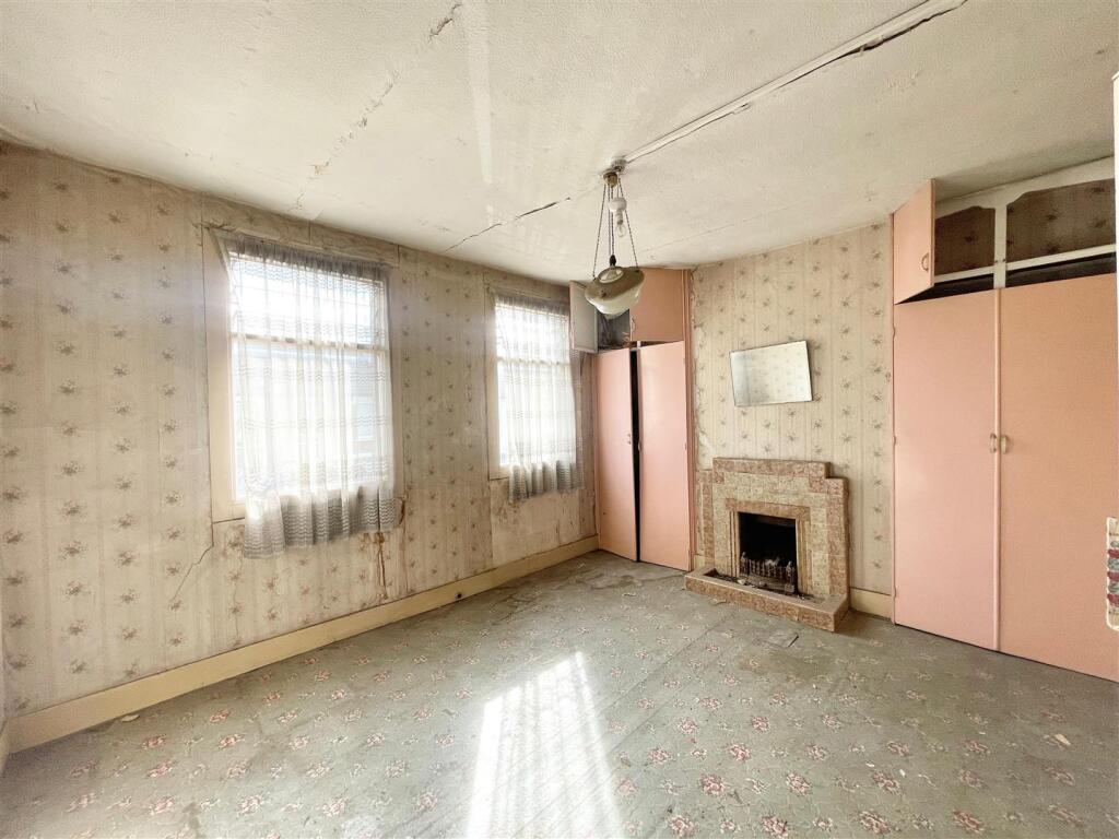 WhatsApp Image 2025-03-12 at 12.31.40.jpeg