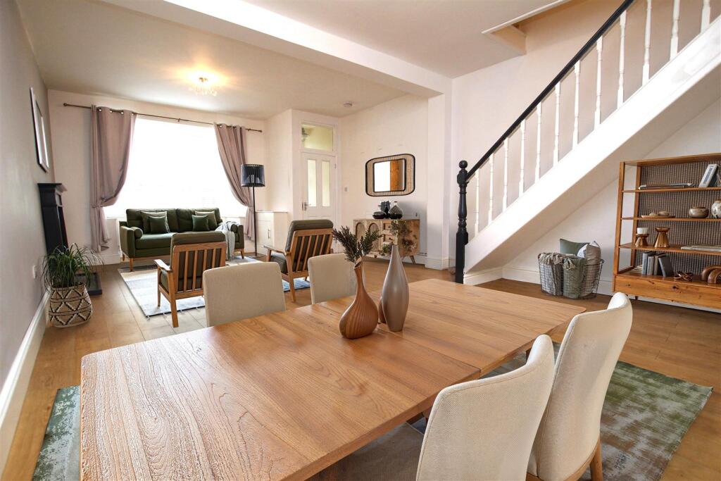 Lewis Road, Neath, SA11 1DZ