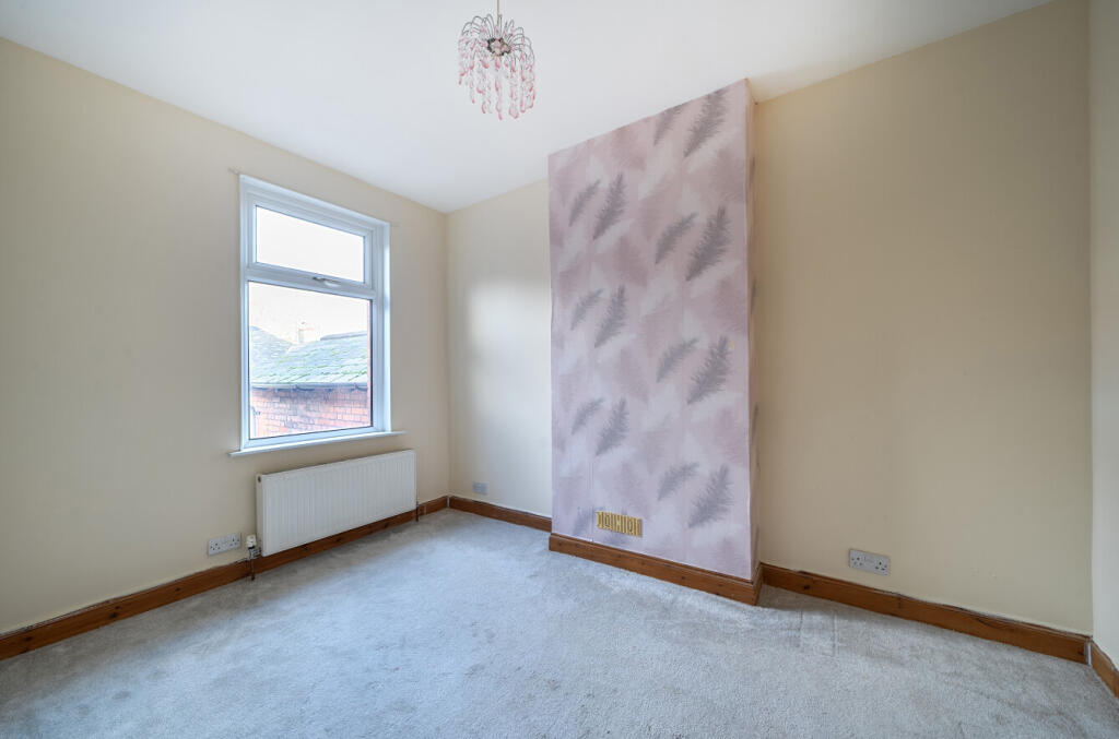 1388756-7-69492de...