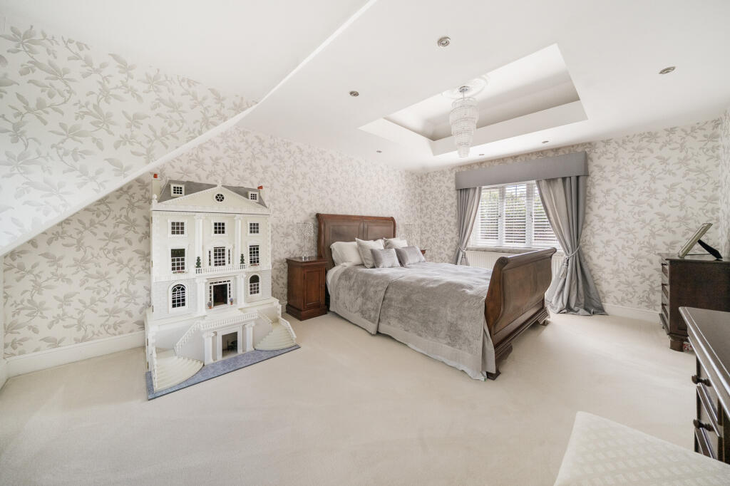 Guest bedroom 1