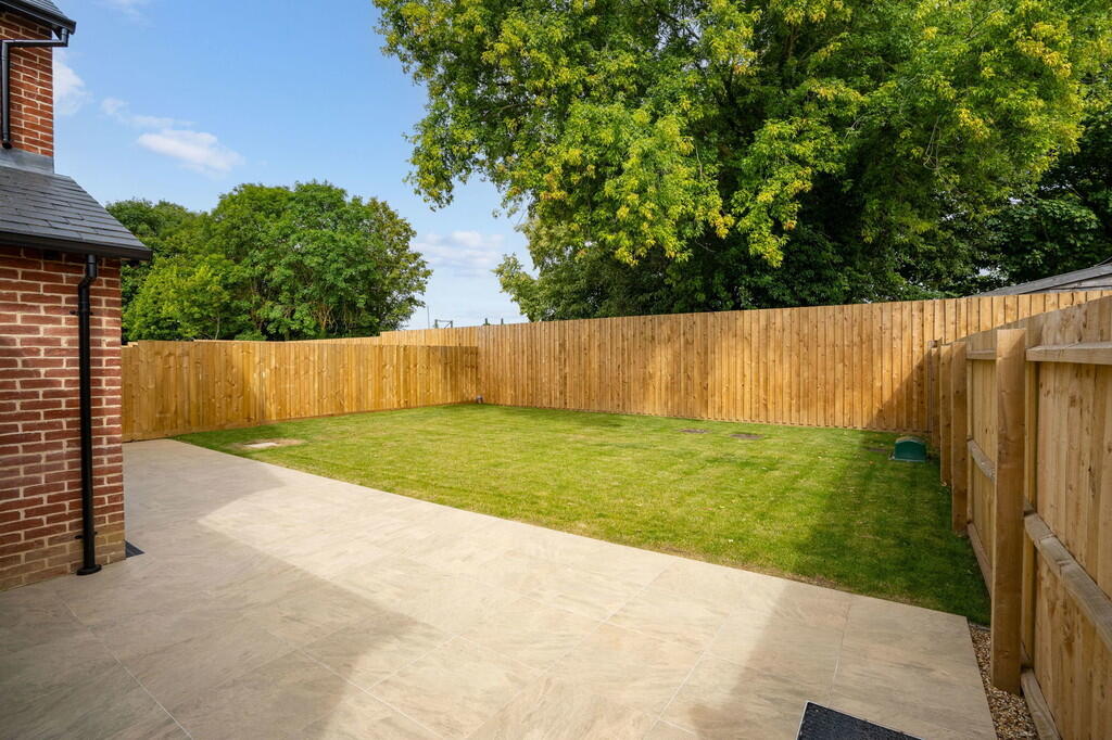 Meadow View-7_172...