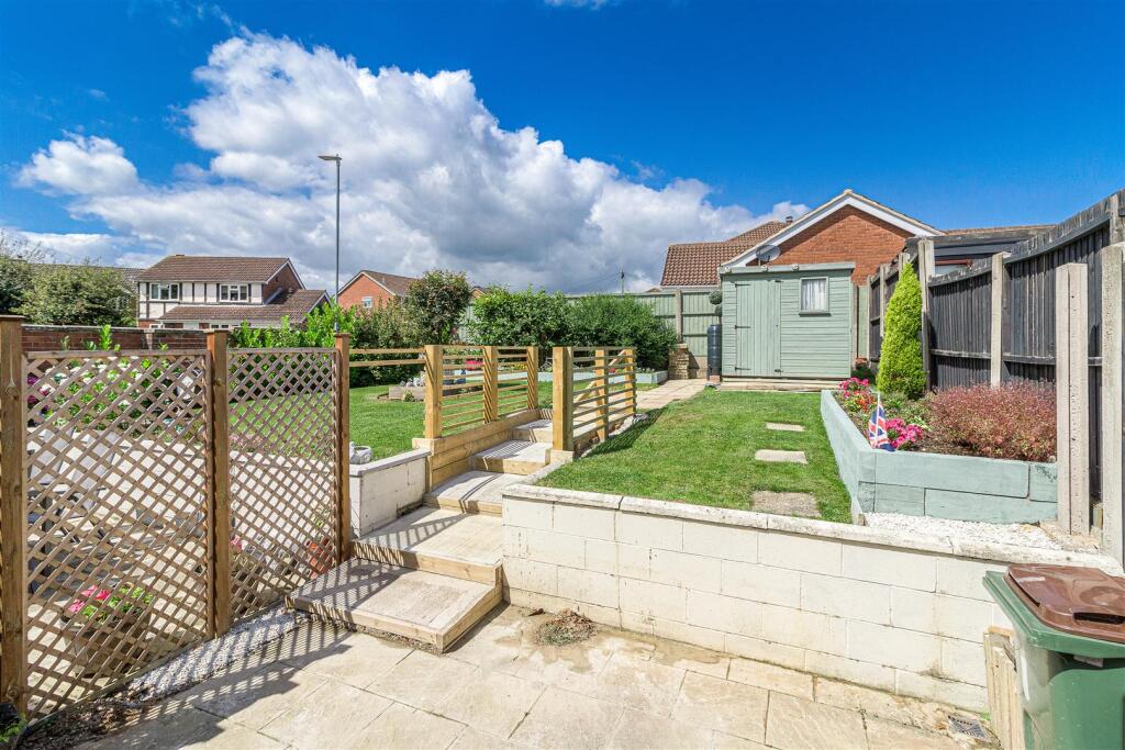 1 Berry Close, Ravenstone