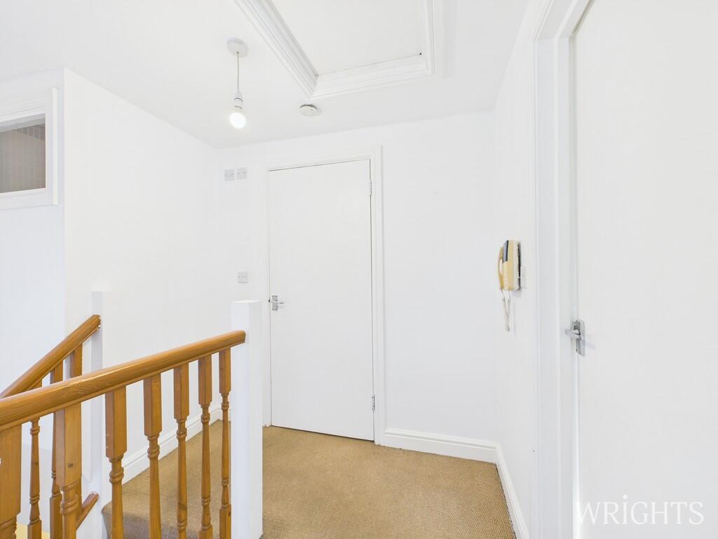 CAM05659G0-PR0008...