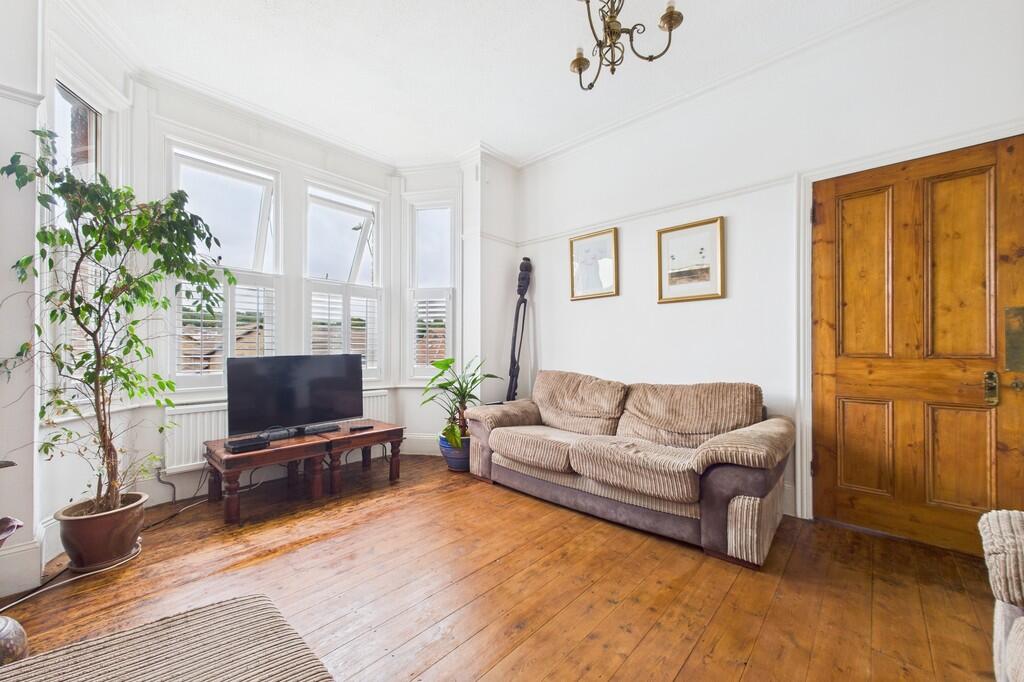 CAM01085G0-PR0610...