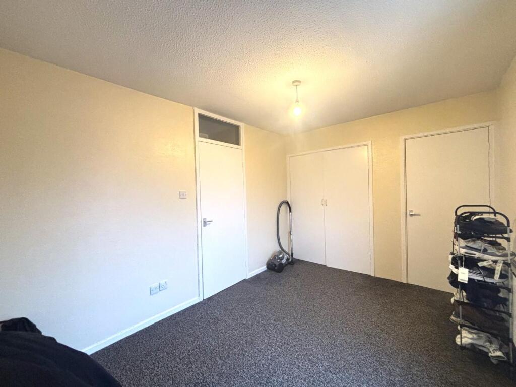 Bedroom_1.jpeg
