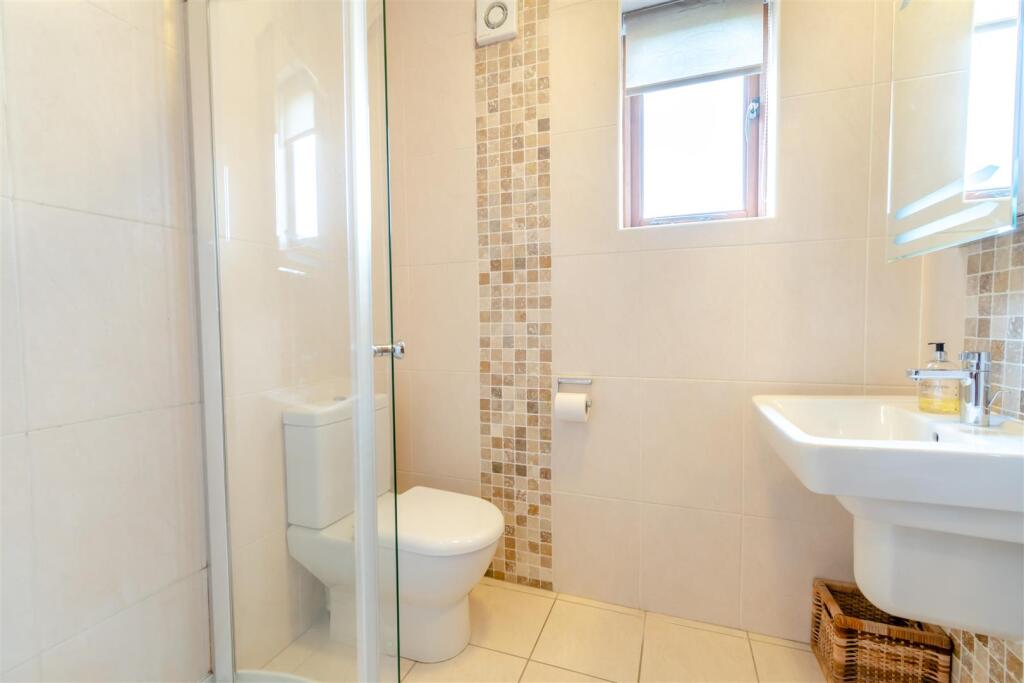 8548843-interior20.jpg