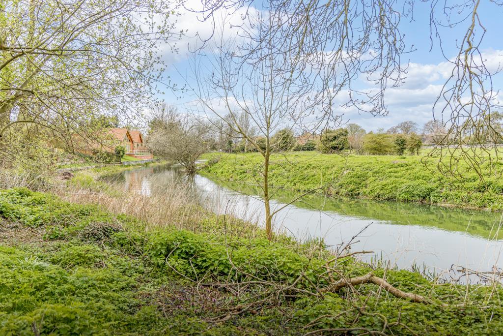 107 High Street (Tattershall)-14.jpg