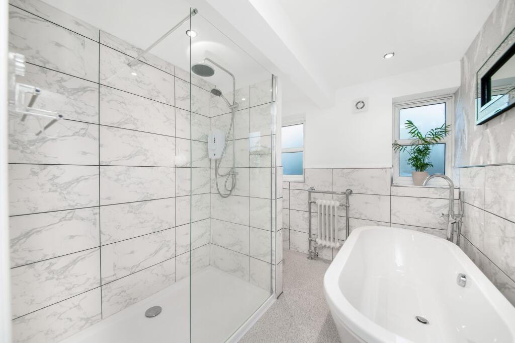 HOUSE BATHROOM