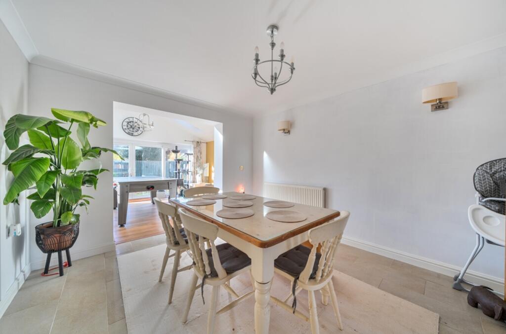 1376091-2-6915e83ab6a18