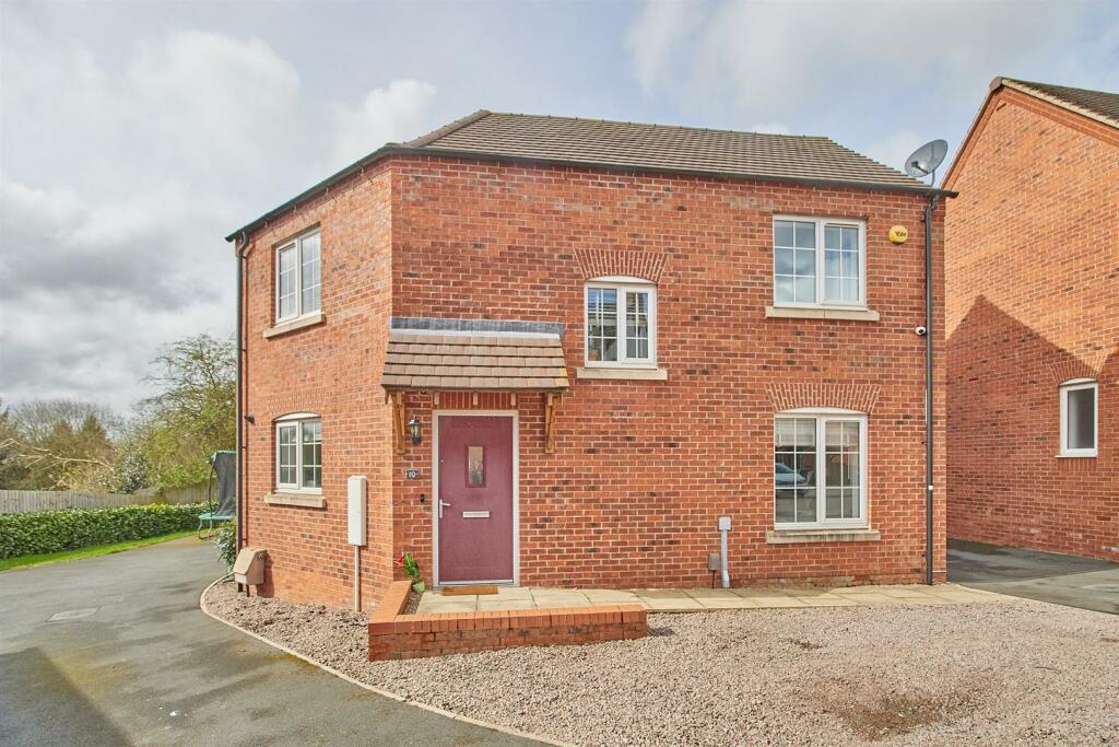 Cowley Close  14.jpg