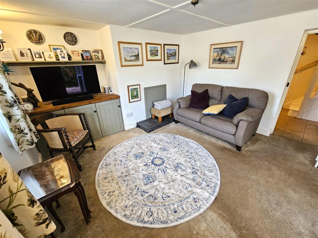 Sitting Room.jpg