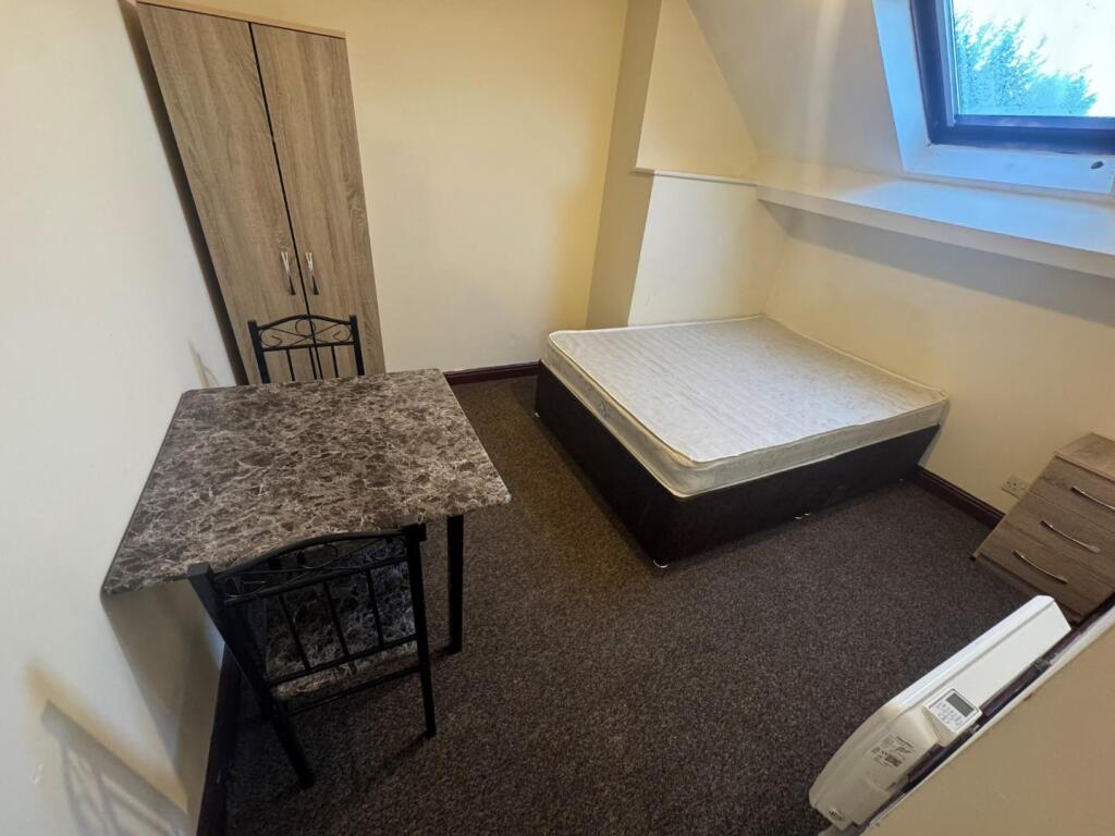 Bedroom.jpg