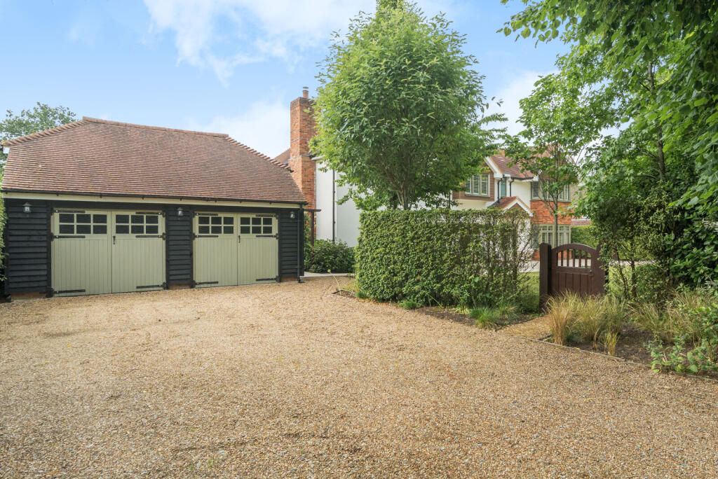 1305422-9-684728b...