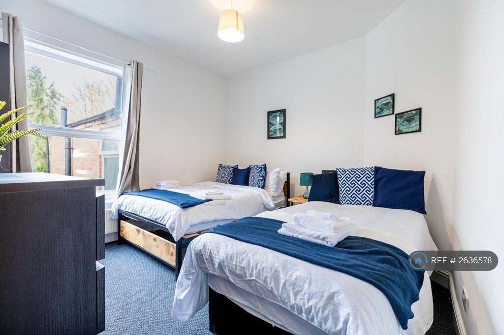 3rd Kingsize Bedroom