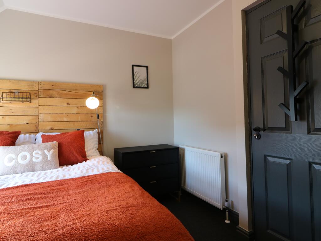 Ridgeway House, Room 3 4.JPG