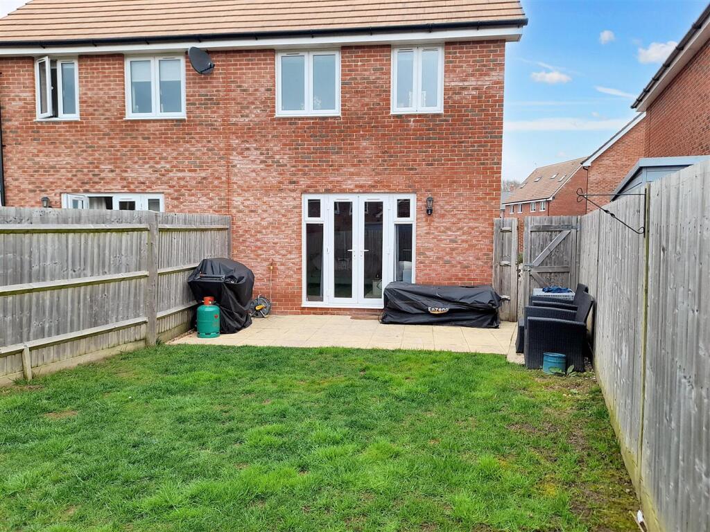 Rear garden 3 new.jpg