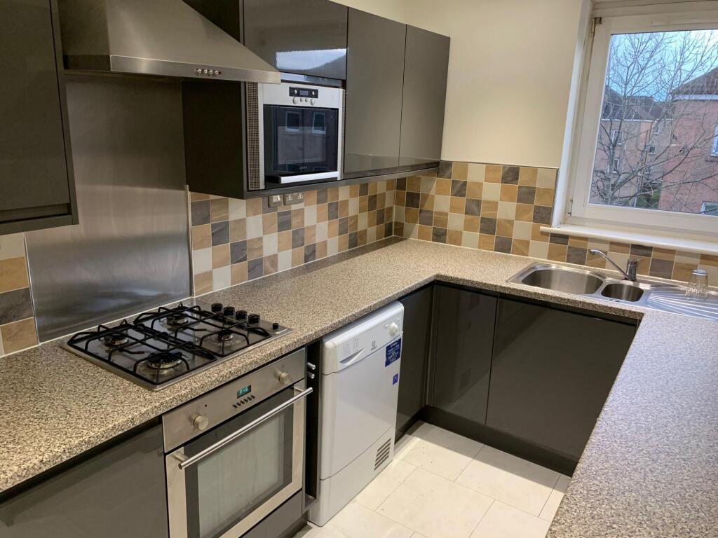 4994-20201214113335-kitchen-2