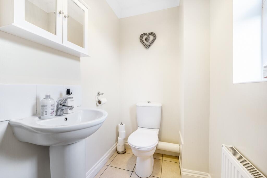 56 Ashton Hall Drive (Wyberton)-23