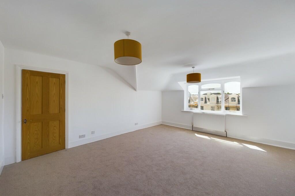 CAM01085G0-PR0383...