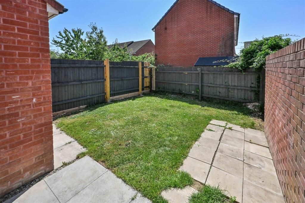 180625 Garth Road, Trowbridge       014.JPG