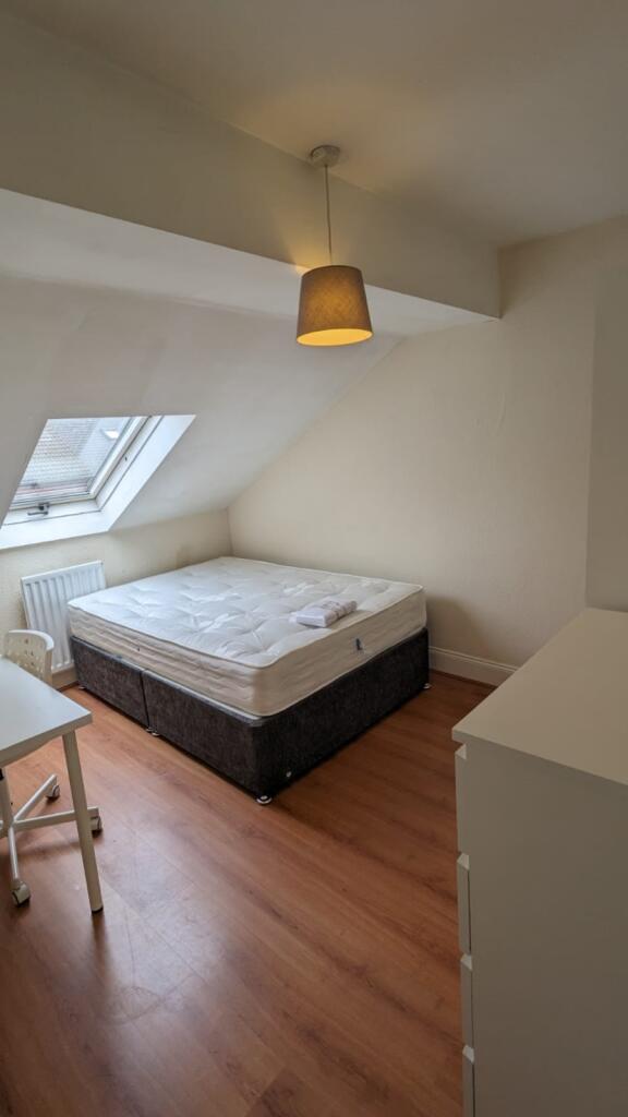 Bedroom E