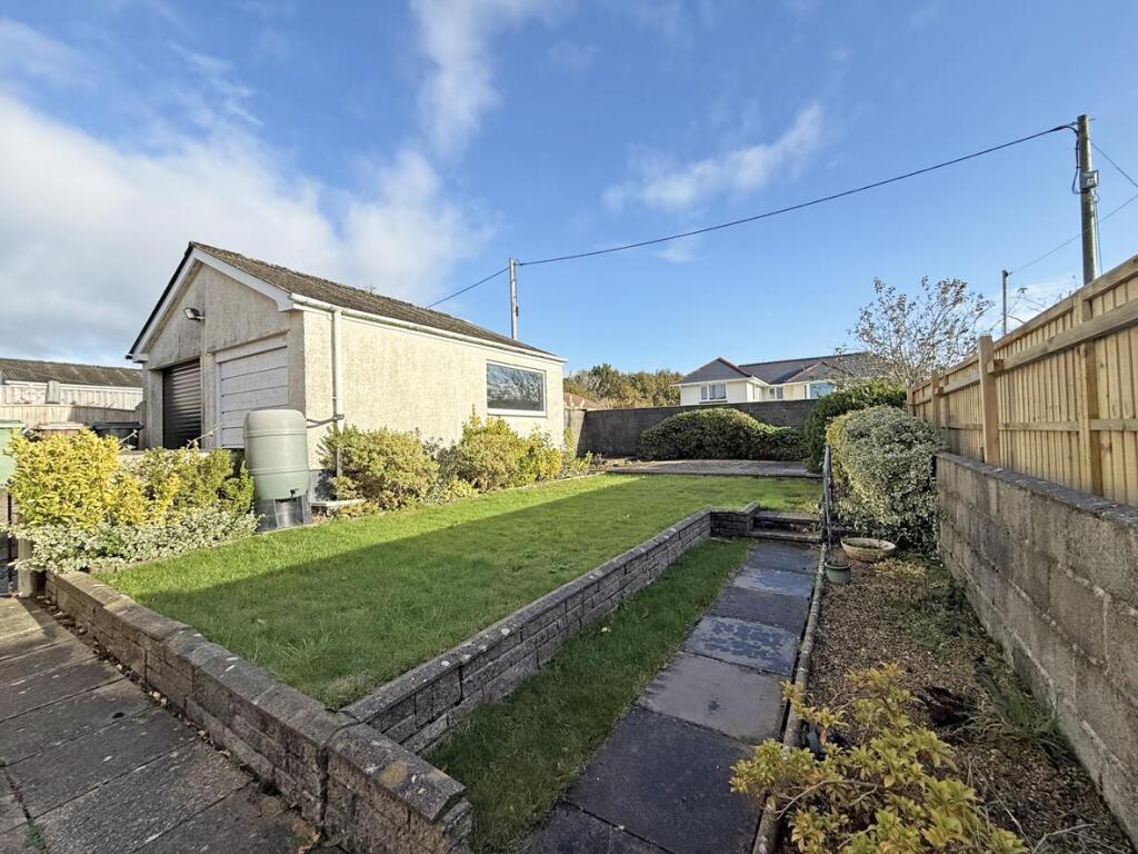 Cardigan Road 20 - Garden Front.jpg