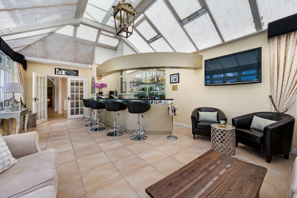 Sun Room with Bar