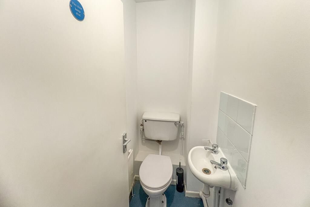 23 ¿ 27 Corn Bar, Witney, Oxfordshire, OX28 6FB