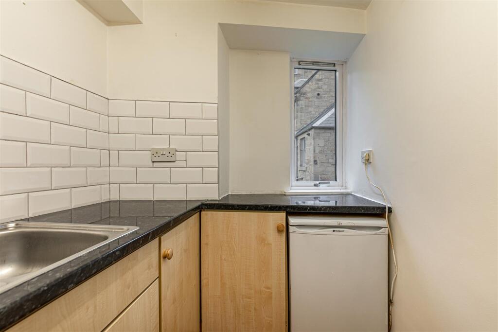 2 East Mill Bridge Street Galashiels 15.JPG