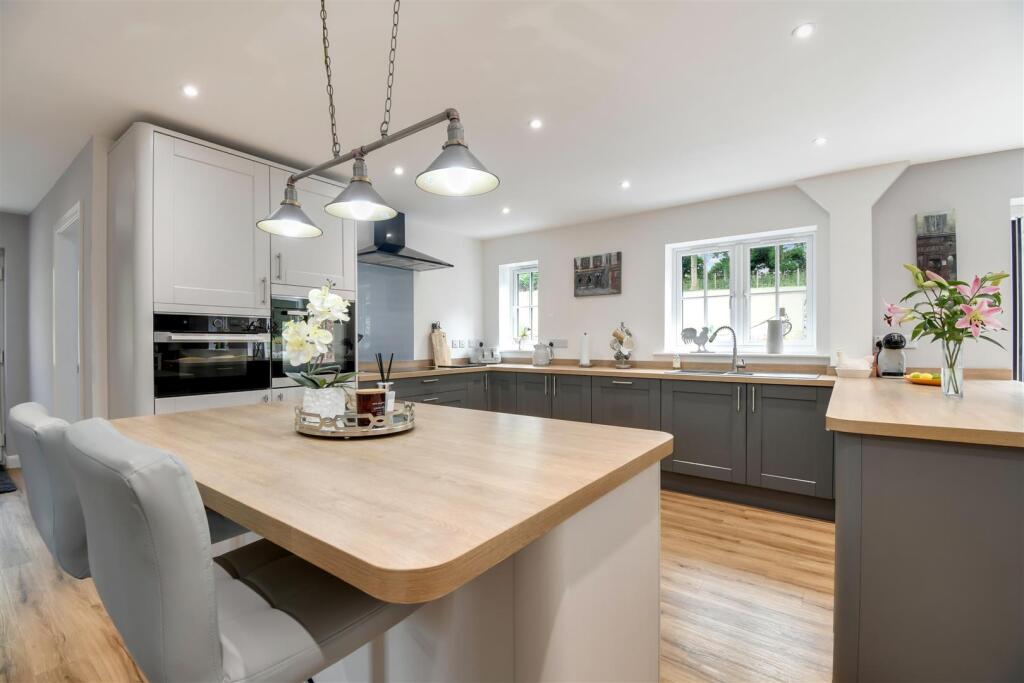 Kitchen family room
