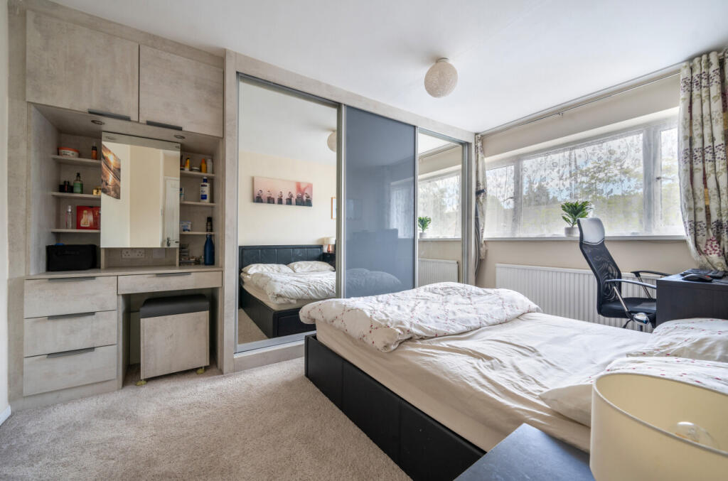 1302113-9-683d9a6...