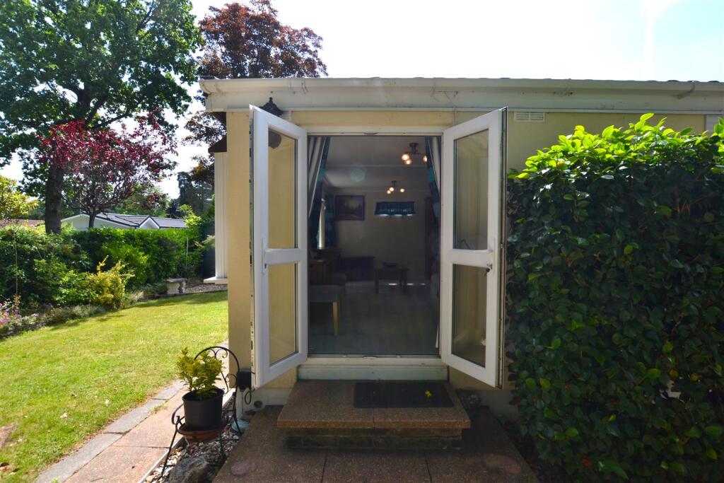 Livingroom french doors.JPG