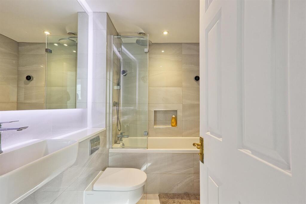 IMG_6865_6_7_easyHDR-interior3.jpg