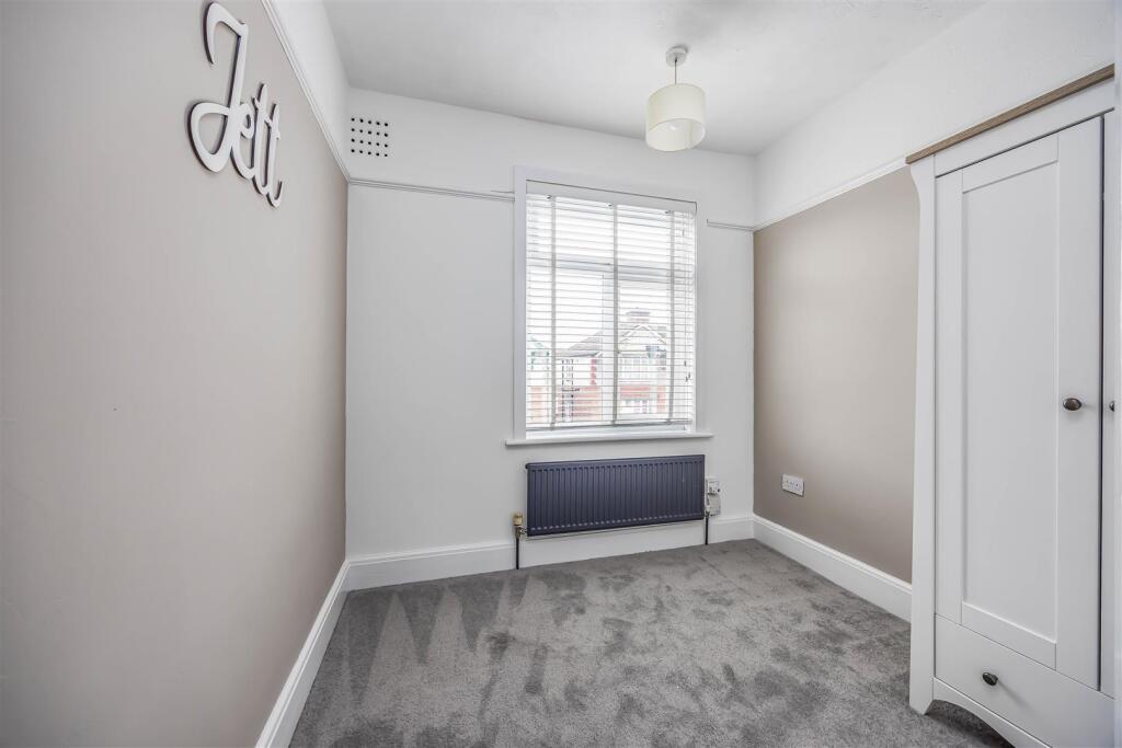 177 Hawthorn Crescent, Cosham-Small-PorticoMarketi