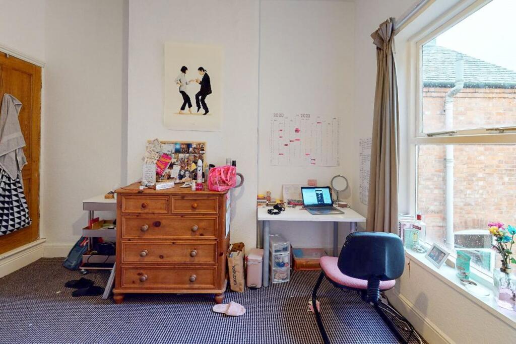 BEDROOM 3 1