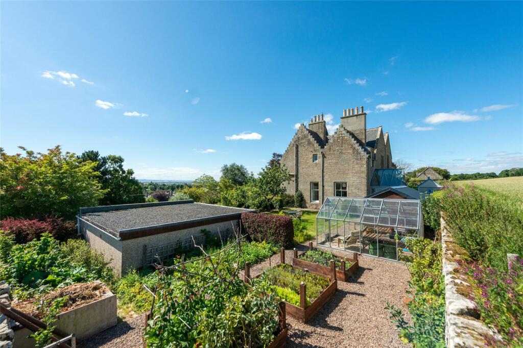 Garden To Side