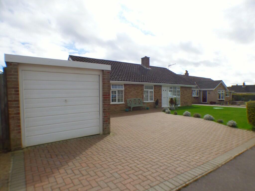 Garage/Driveway