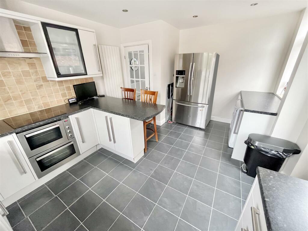 Kitchen Aspect 3.jpg
