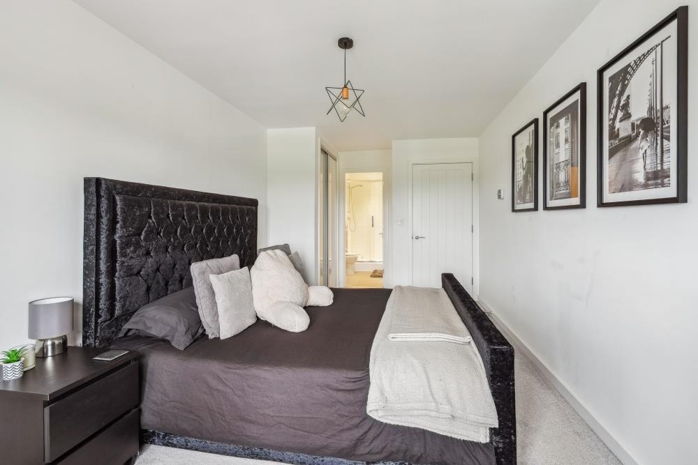 DSC04460 - 800px.jpg