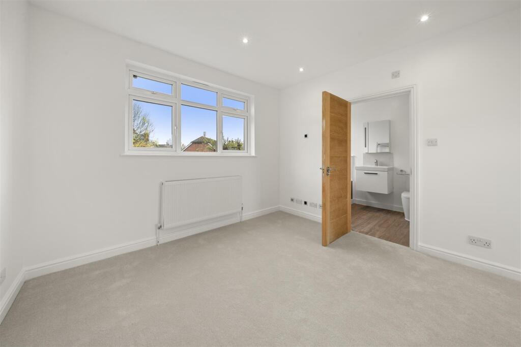 88 Hare Lane Claygate KT10012.jpg