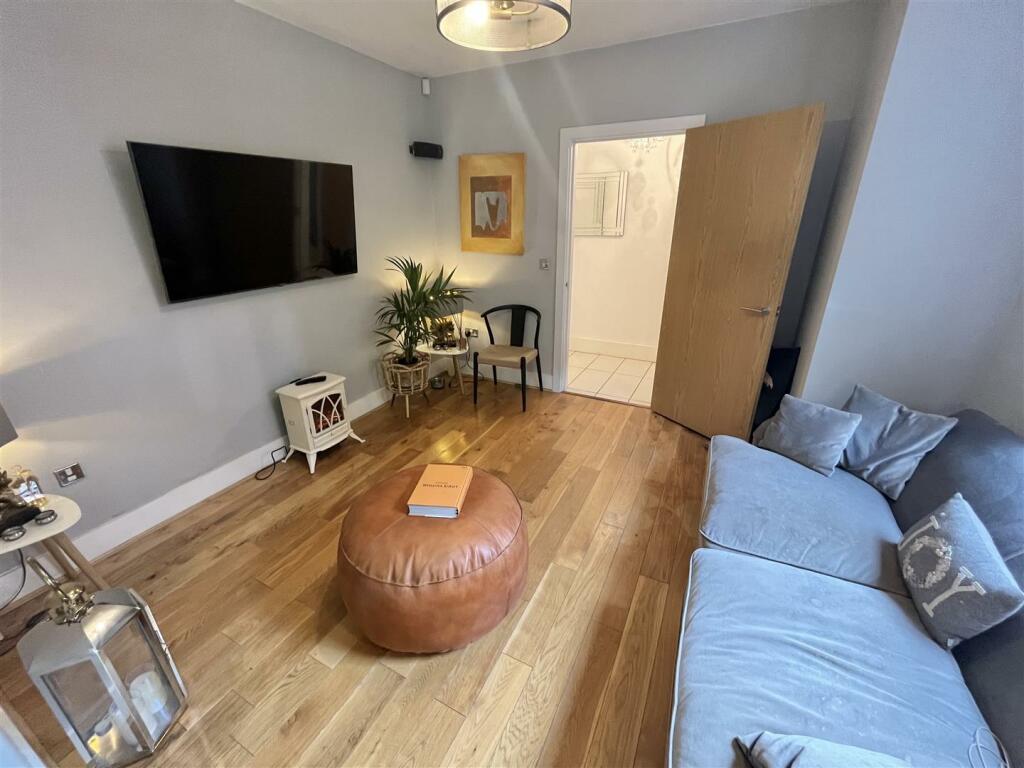 Sitting Room Aspect 3.jpg