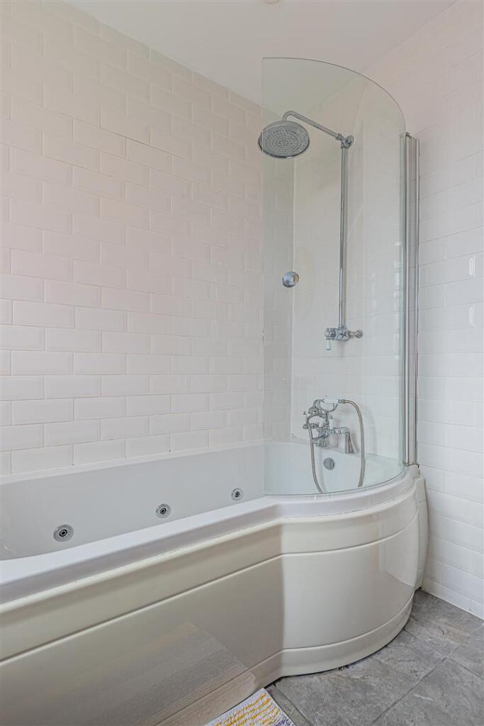 Amesbury Road 47-21.jpg