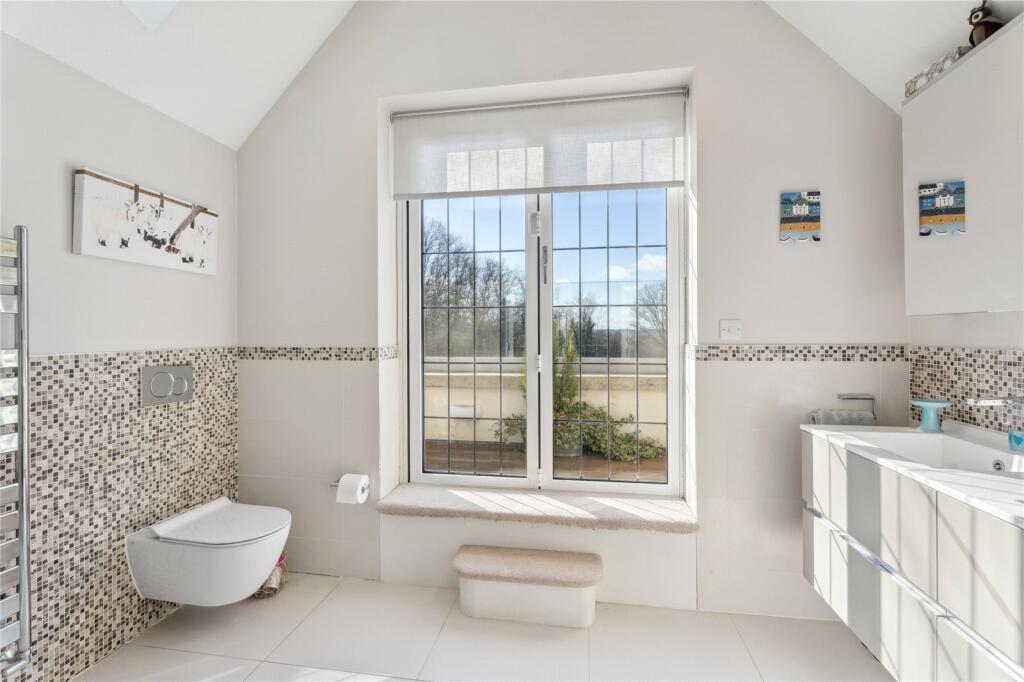 En Suite Shower Room