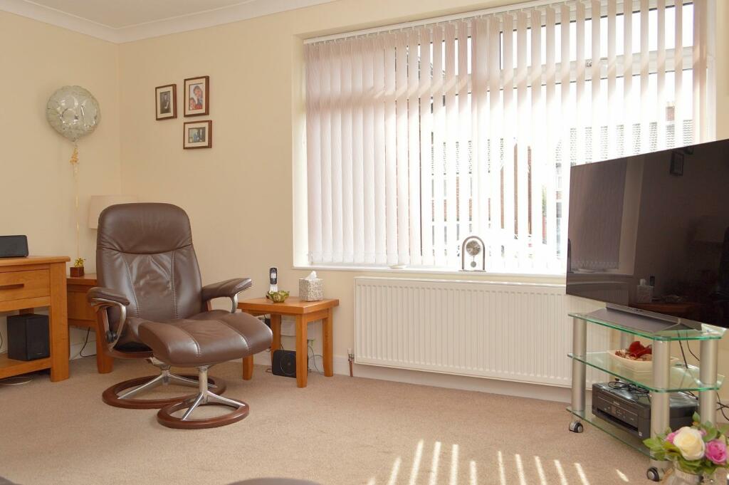 Lounge..JPG
